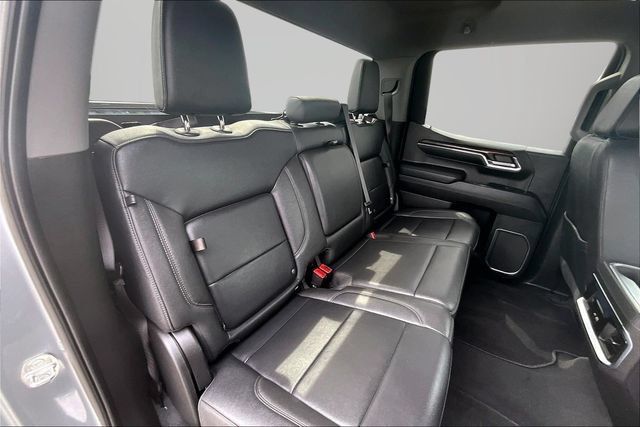 Used 2023 GMC Sierra 1500 SLT w/ SLT Premium Package AWD/4WD image 26