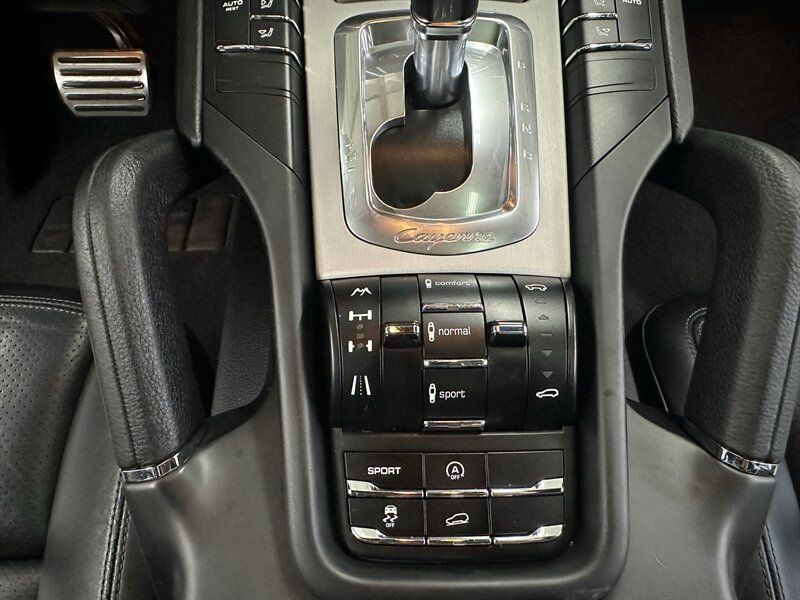 Used 2013 Porsche Cayenne GTS AWD/4WD image 18