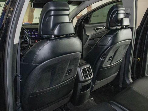 Used 2023 Kia Sportage SX image 10