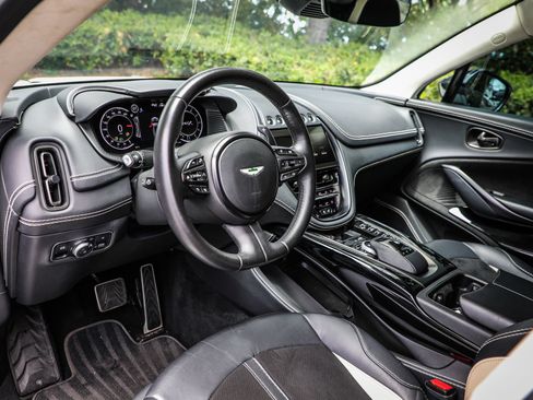 Used 2022 Aston Martin DBX AWD/4WD image 14