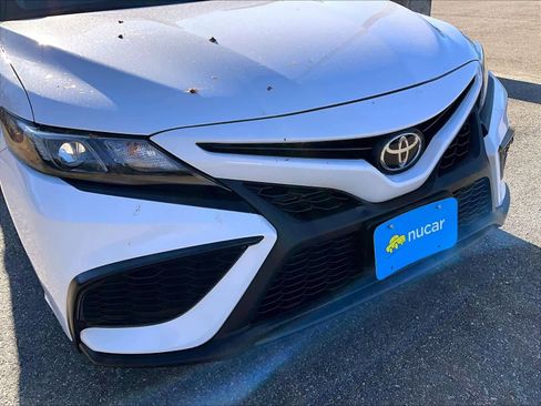 Used 2021 Toyota Camry SE image 31