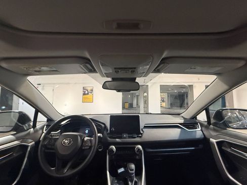 Used 2025 Toyota RAV4 XLE image 35