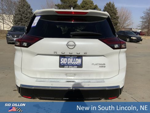 New 2026 Nissan Rogue Platinum w/ Platinum Premium Package image 4
