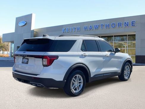 New 2026 Ford Explorer Active w/ Active Comfort Package image 6