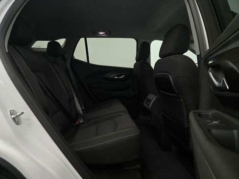 Used 2023 GMC Terrain SLE image 31