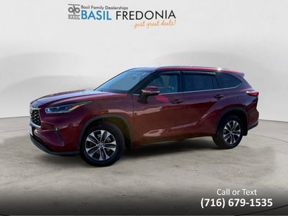 Used 2021 Toyota Highlander XLE