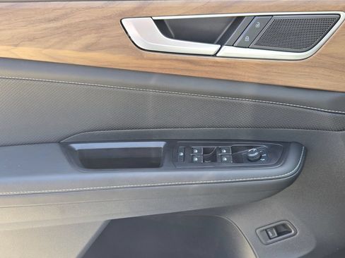 Certified 2026 Volkswagen Atlas SE w/ Panoramic Sunroof Package FWD image 30