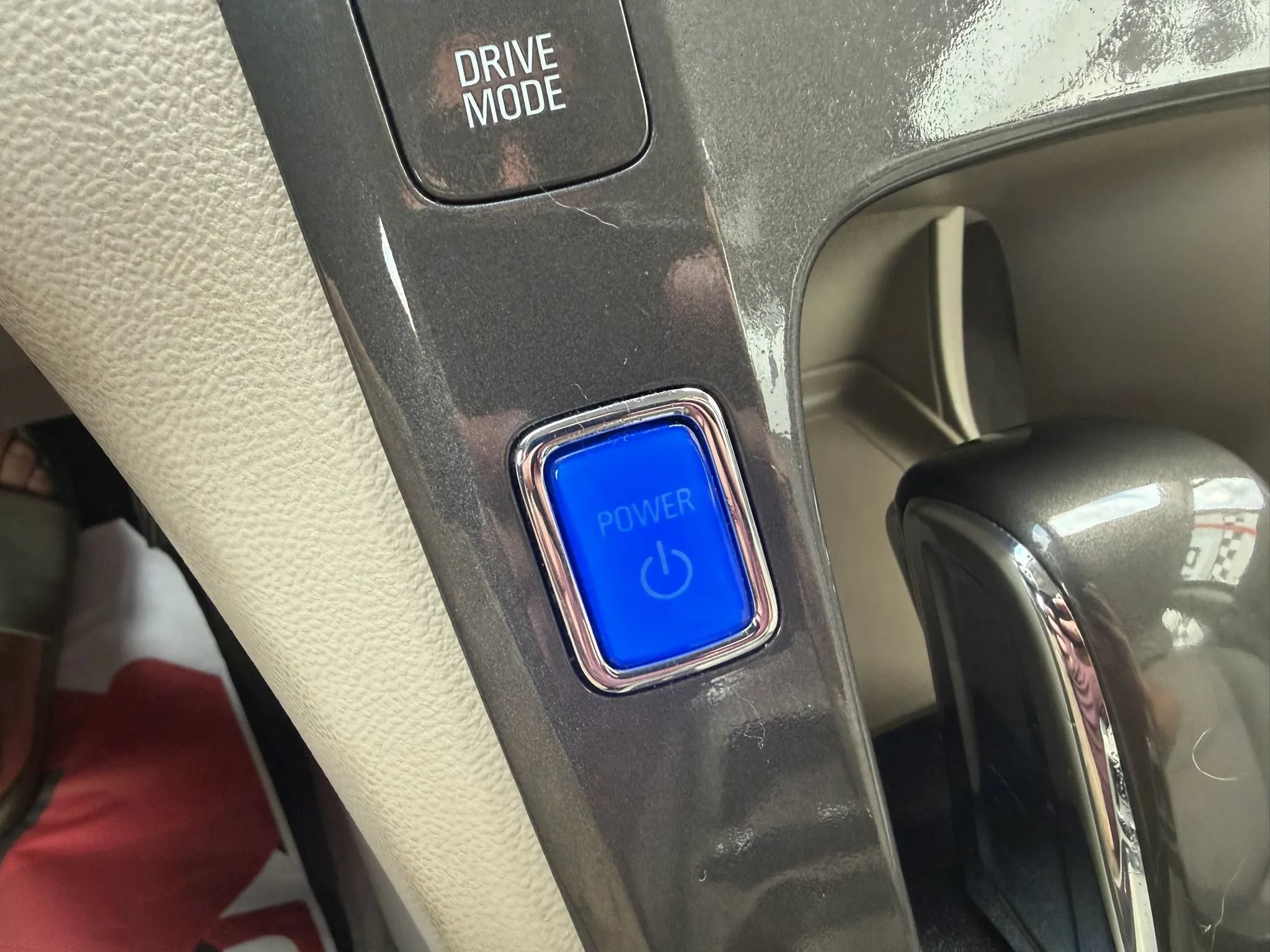 Used 2013 Chevrolet Volt Premium w/ Premium Trim Package FWD image 25