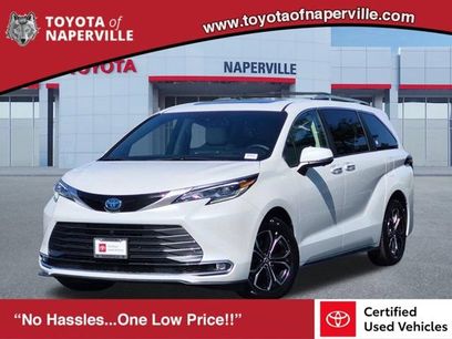 Certified 2025 Toyota Sienna Platinum