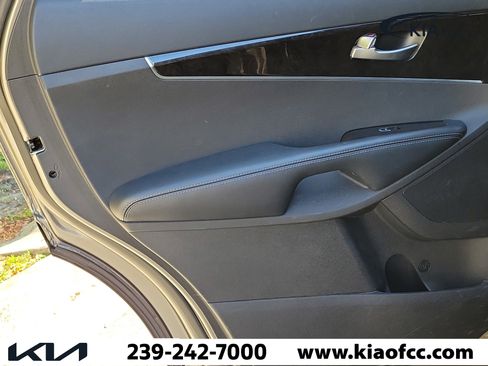 Used 2018 Kia Sorento L FWD image 15
