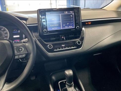 Certified 2022 Toyota Corolla LE FWD image 18