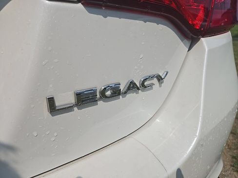 Used 2019 Subaru Legacy 2.5i Premium w/ Popular Package #2A AWD/4WD image 4