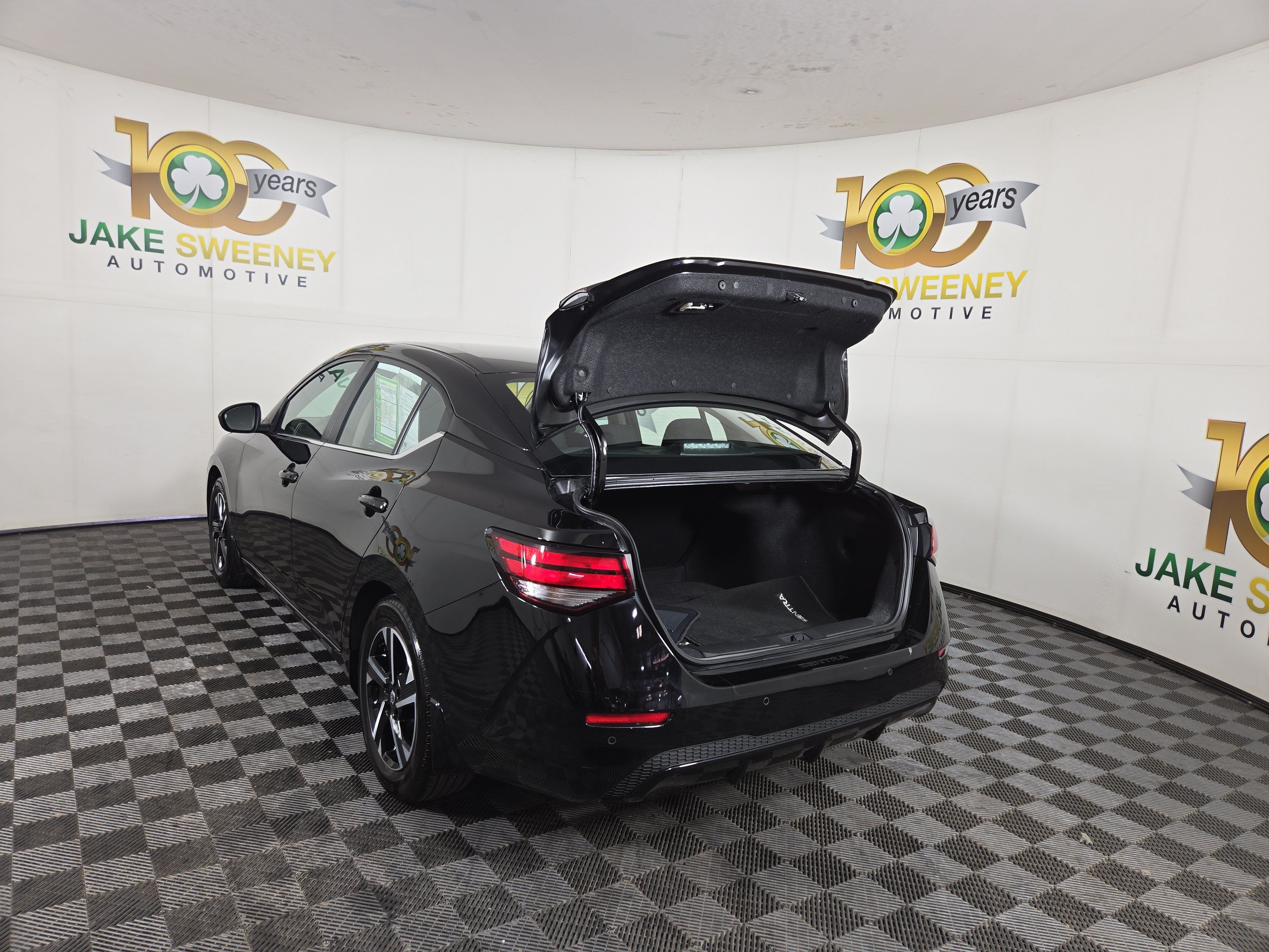 Used 2024 Nissan Sentra SV w/ All-Weather Package FWD image 31