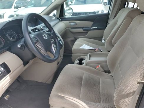 Used 2016 Honda Odyssey SE image 15