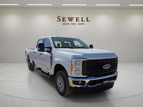 New 2026 Ford F250 XL w/ FX4 Off-Road Package AWD/4WD image 6
