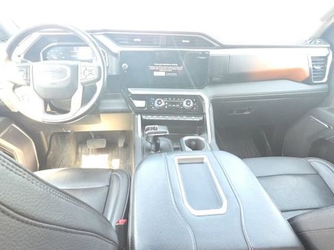 Used 2022 GMC Sierra 1500 Denali AWD/4WD image 6