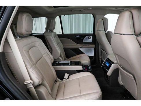 Used 2023 Lincoln Aviator Grand Touring w/ Equipment Group 301A image 17