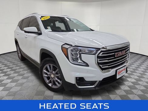 Used 2023 GMC Terrain SLT w/ Tech Package AWD/4WD image 3