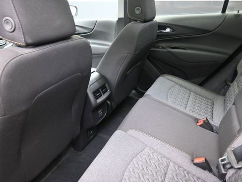 Used 2024 Chevrolet Equinox LT image 23