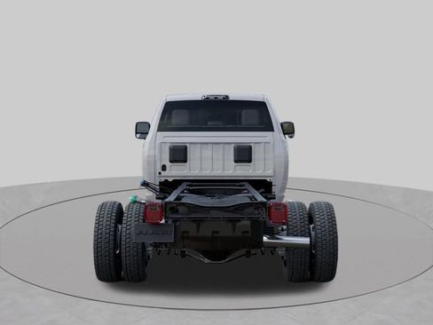 New 2026 RAM 4500 Tradesman w/ Chrome Appearance Group AWD/4WD image 7