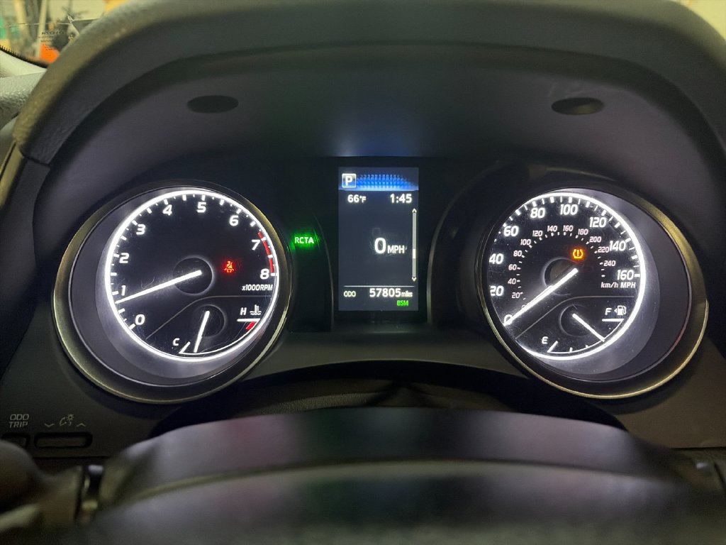 Used 2024 Toyota Camry SE w/ Cold Weather Package FWD image 29