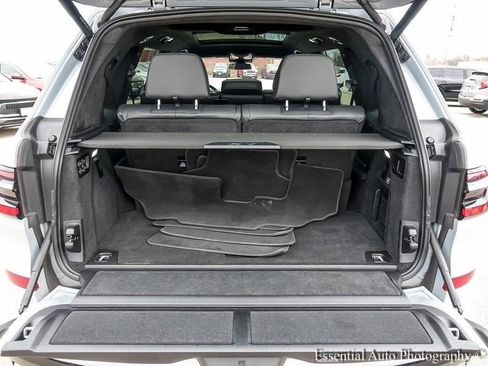 Used 2023 BMW X7 xDrive40i w/ M Sport Package image 26