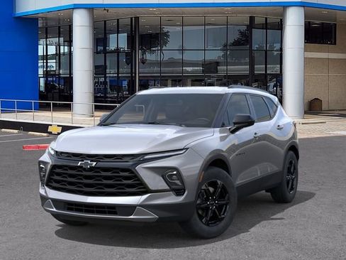 New 2026 Chevrolet Blazer LT w/ Convenience Package FWD image 6