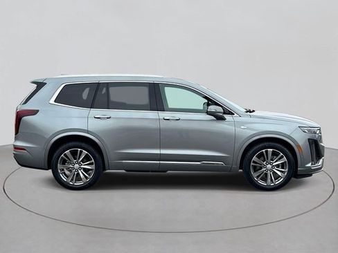 Certified 2025 Cadillac XT6 Premium Luxury w/ Platinum Package AWD/4WD image 4
