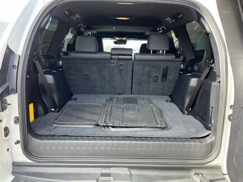 Used 2020 Lexus GX 460 Premium image 19