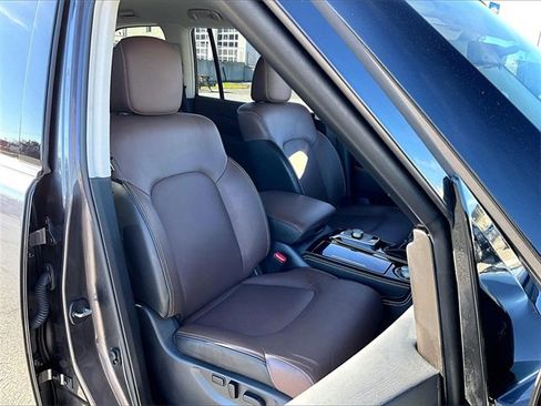 Used 2024 INFINITI QX80 Premium Select w/ Cargo Package image 11