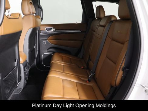 Used 2019 Jeep Grand Cherokee Summit w/ Platinum Series Group AWD/4WD image 16