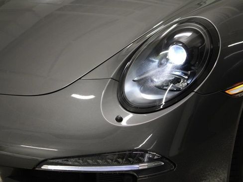 Used 2016 Porsche 911 Carrera S image 10