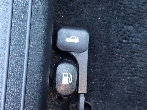 Used 2023 Kia Forte LXS image 25