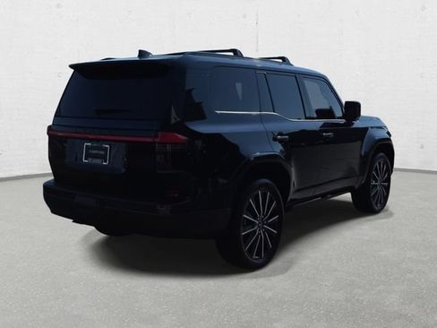 Certified 2025 Lexus GX 550 w/ Accessory Package (2T) AWD/4WD image 5