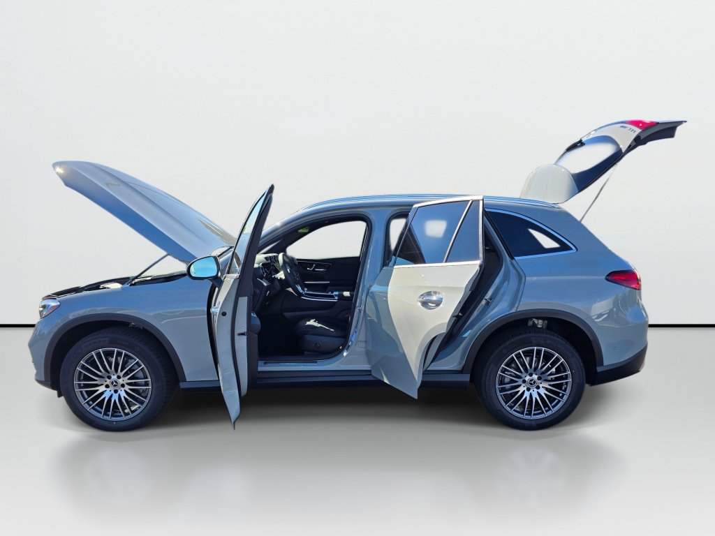 New 2027 Mercedes-Benz GLC 300 4MATIC image 9
