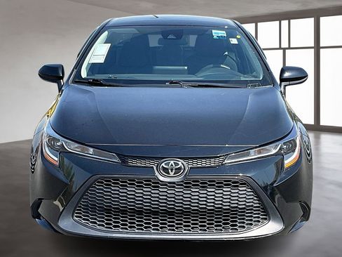 Used 2022 Toyota Corolla L image 2