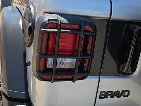 Used 2023 Jeep Wrangler Sport AWD/4WD image 9