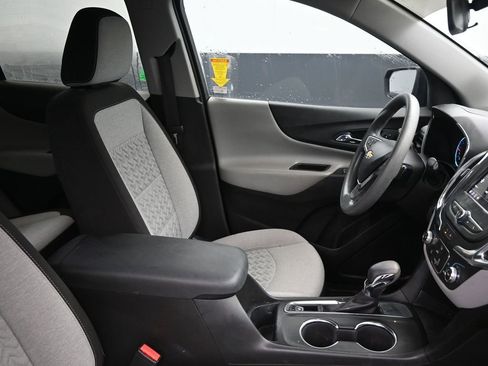 Used 2023 Chevrolet Equinox LS w/ LS Convenience Package image 14