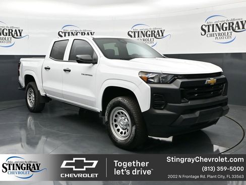 Used 2024 Chevrolet Colorado W/T image 1