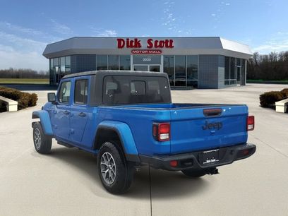 New 2026 Jeep Gladiator Sport