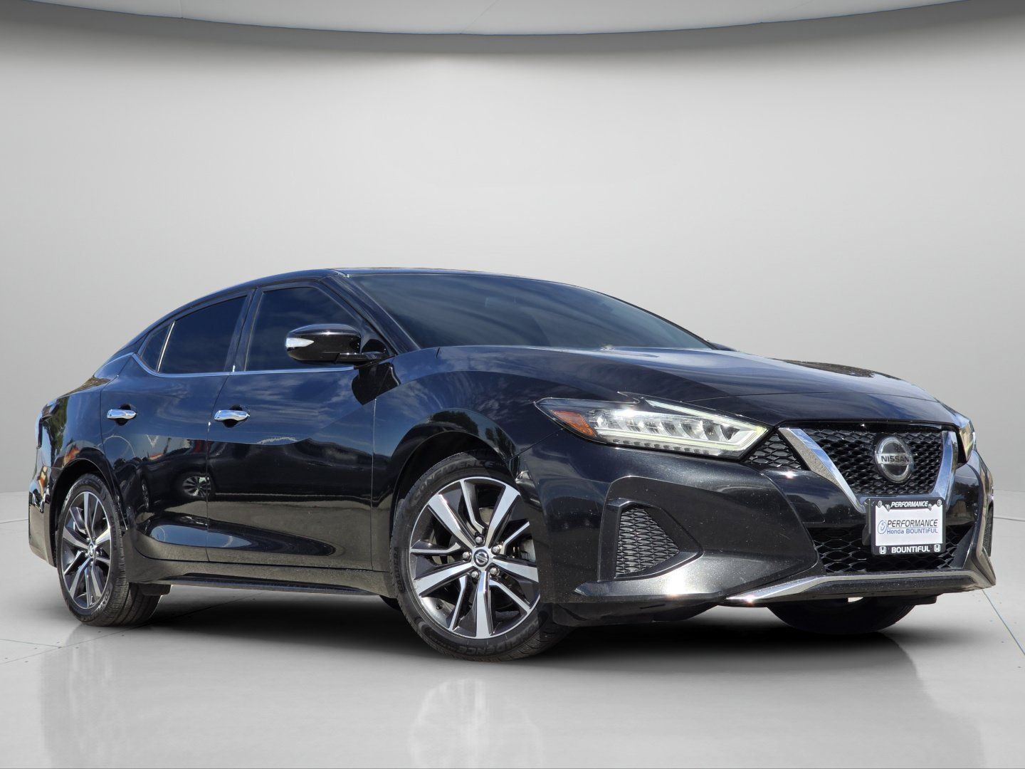Used 2019 Nissan Maxima 3.5 SV w/ Floor Mat Group FWD image 2