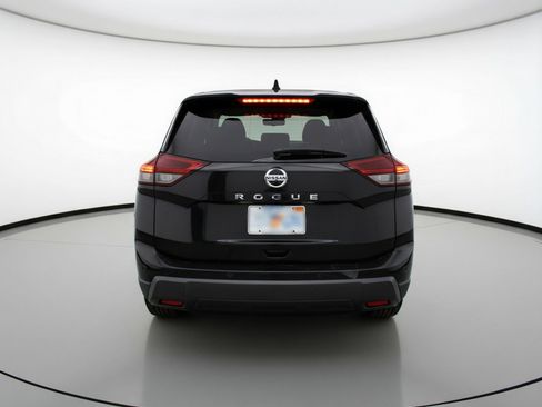 Used 2025 Nissan Rogue SV image 7