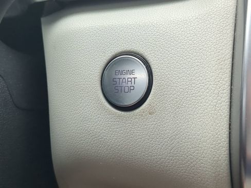 Used 2023 Kia Sorento EX image 28