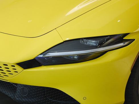 Used 2025 Ferrari Roma Spider RWD image 65