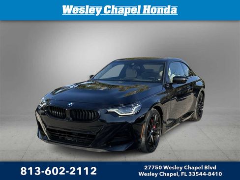 Used 2023 BMW 230i xDrive Coupe image 1