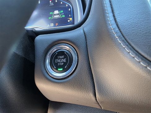 Used 2023 Chevrolet Suburban Z71 w/ Luxury Package image 16