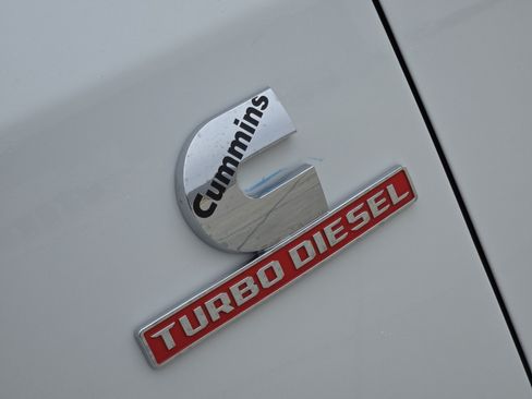 New 2026 RAM 3500 Limited AWD/4WD image 9