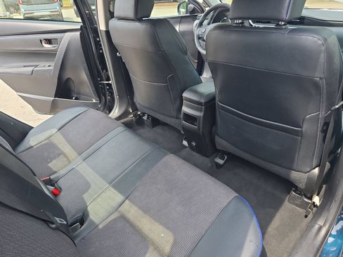 Used 2018 Toyota Corolla SE FWD image 12