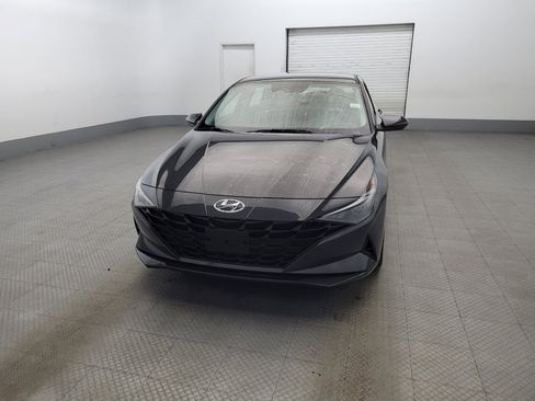 Used 2023 Hyundai Elantra Blue image 15