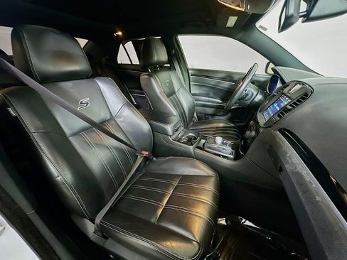 Used 2022 Chrysler 300 S image 12